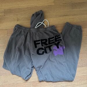 Free city sweats